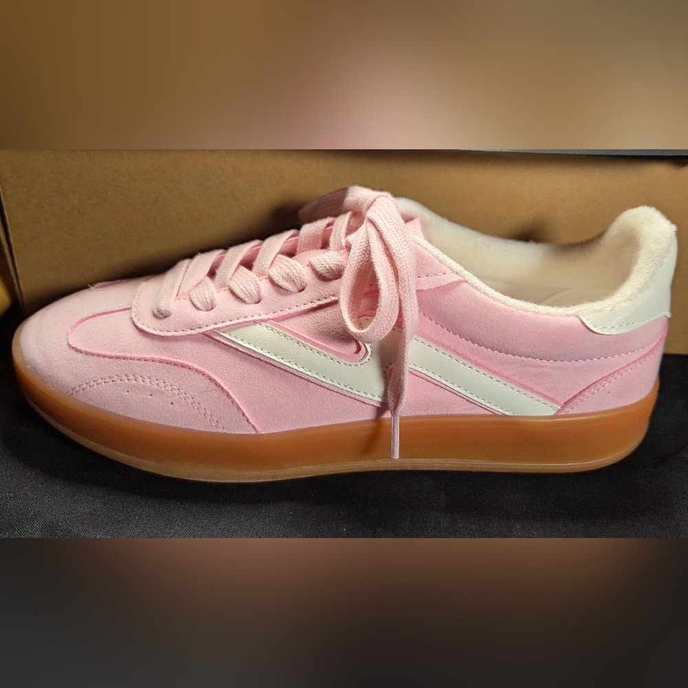 Madden Girl Giia Light Pink Suede Gum Sole Sneakers 7 W/ Box - Picture 8 of 15